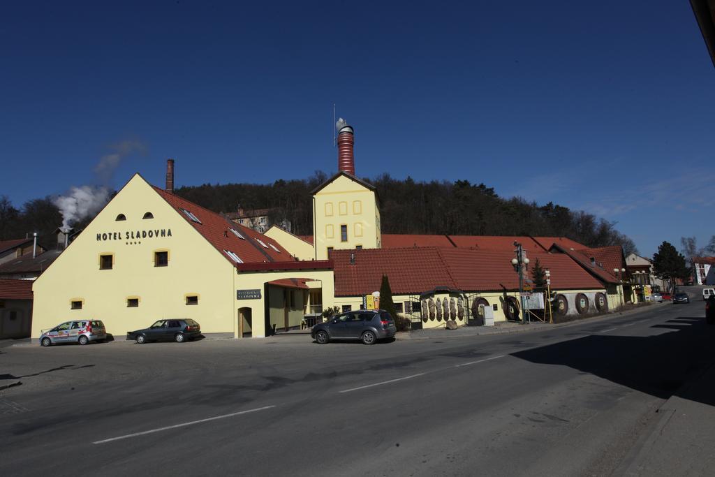 Hotel Sladovna Cerna Hora Exterior photo